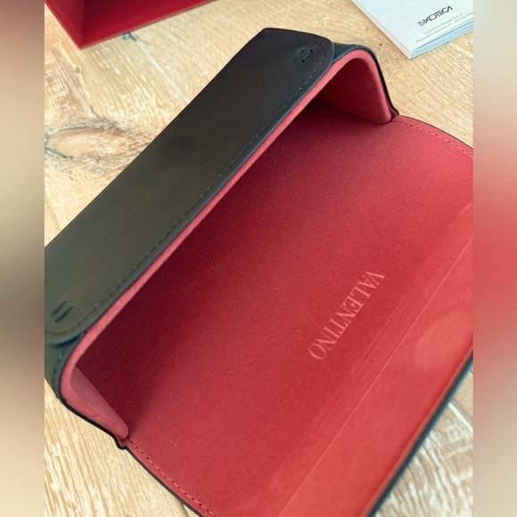 Valentino Sunglasses with Box - Picture 3 of 5